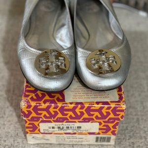 Tory Burch Reva Ballet Flat- Silver